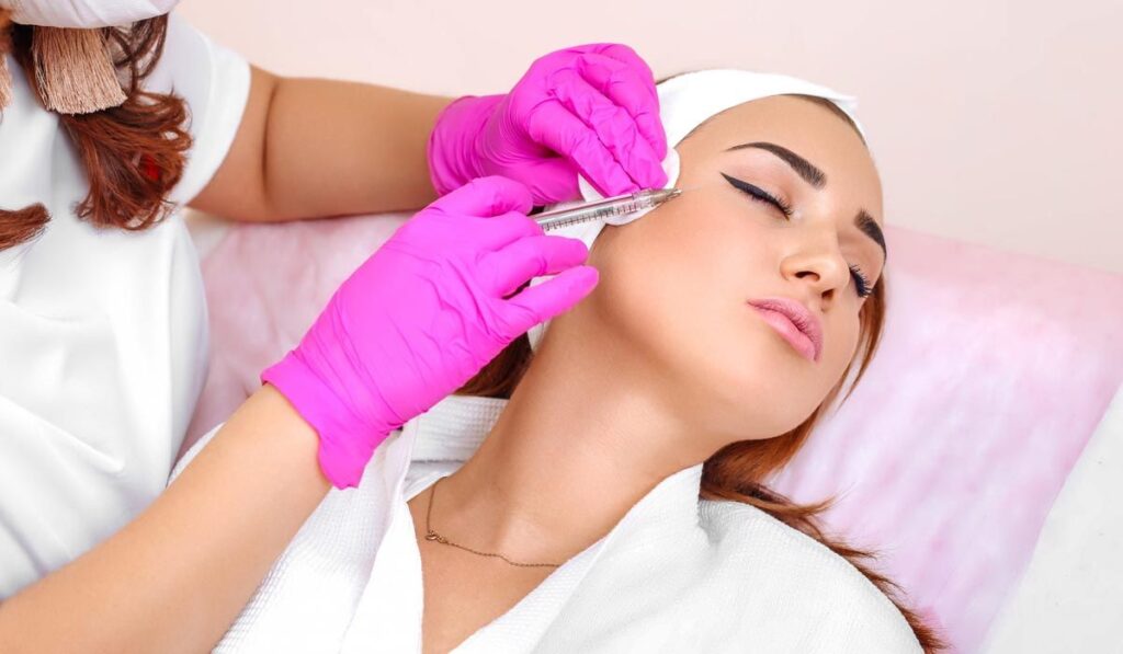 Rejuvenece tu rostro con el tratamiento de mesoterapia facial