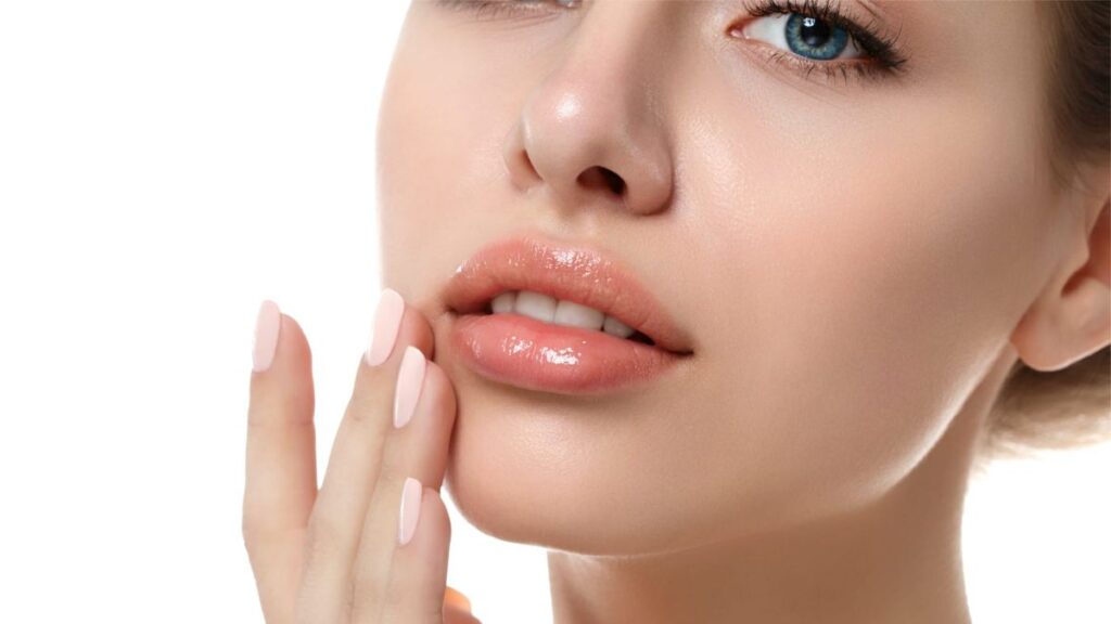 Cómo lograr unos labios más voluminosos con ácido hialurónico